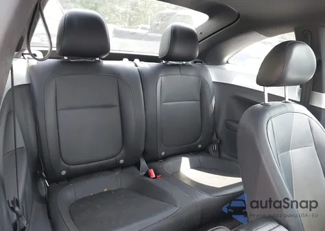 2013 Volkswagen Beetle 2.5L z USA, uszkodzony, nr VIN 3VWJX7AT5DM654445